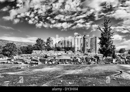 Der Tempel des Zeus (330 v. Chr.) in Nemea, Griechenland Stockfoto