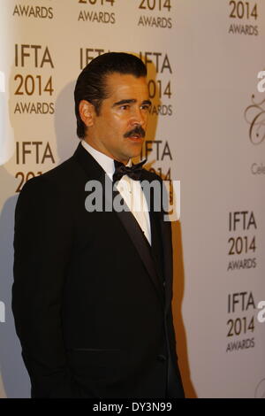 Dublin, Irland. 5. April 2014. Irischen Schauspieler Colin Farrell posiert auf dem roten Teppich. Er ist für seine Rolle in "Herr Banken speichern" für die "Unterstützung der Schauspieler" Filmpreis nominiert. Die 11. Irish Film & Television Awards 2014 fanden im DoubleTree by Hilton Hotel in Dublin statt. Die Preisverleihung wurde von irischen und internationalen Prominenten sowie den irischen Präsidenten Michael D. Higgins, die einen herausragenden Beitrag Ehrenpreis erhalten besucht. Bildnachweis: Michael Debets/Alamy Live-Nachrichten Stockfoto