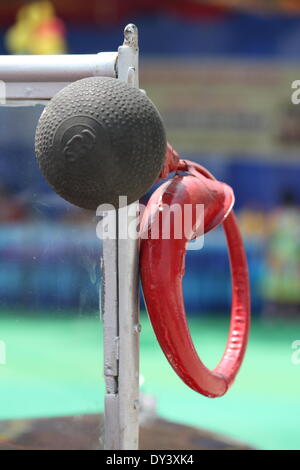 Bankpore, Patna, Bihar, Indien, 6. April 2014. Patna erlebt das 3. Jahrgang & Classic Car Event im Bankpore Club. Es war ein Vergnügen zu beobachten, die Vintage & Classic Veranstaltung Rollen auf der Straße und man bekam Einblick in vergangener Jahre. Die Autos waren auf Anzeige von 1919 bis 1960 hergestellt wurde. Bildnachweis: Rupa Ghosh/Alamy Live-Nachrichten. Stockfoto