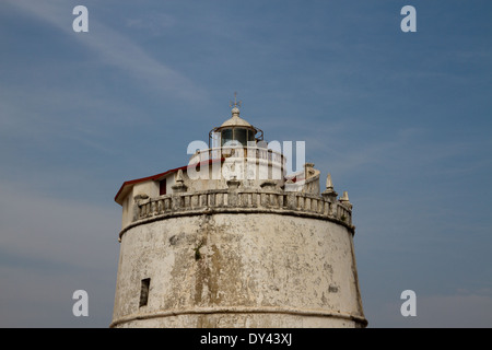 Leuchtturm am Fort Aguada, Goa, Indien Stockfoto