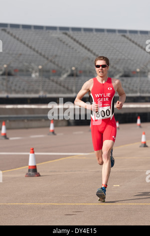 Elite Duathlon Weltmeisterschaften 2014 März 30. Senioren Männer Phil Wylie Gewinner Stockfoto