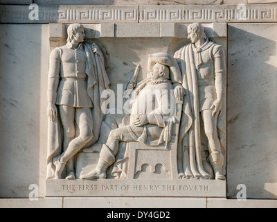 Straßenebene Reliefs Szenen aus Shakespeares Dramen des Bildhauers John Gregory - "Der erste Teil von Henry die vierte" Stockfoto