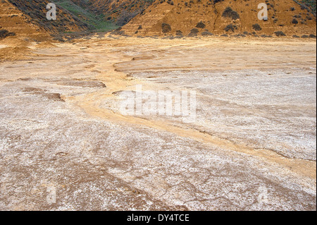 Getrockneten Boden des salzigen Sees Baskunchak, Russland Stockfoto