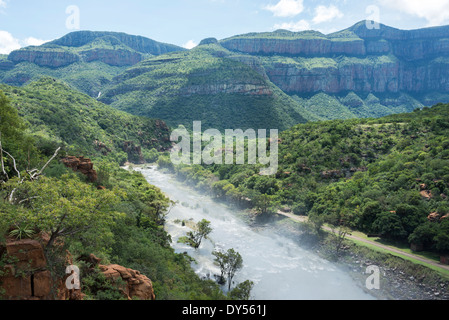 die Swadini dam und Blyde River Dragensberg als Hintergrund Stockfoto