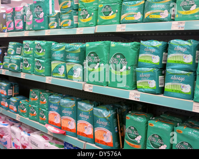 Damenhygiene, CVS Drugstore, USA Stockfoto