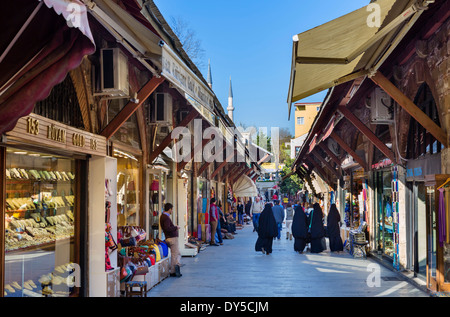 Geschäfte in der Arasta Bazaar in der Nähe von Blaue Moschee (Sultanahmet Camii), Stadtteil Sultanahmet, Istanbul, Türkei Stockfoto