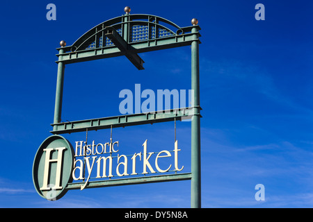 USA, Nebraska, Lincoln, Schilder für den Haymarket-Bezirk Stockfoto