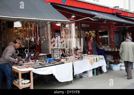 Portobello Rd Antiquitäten Markt Schausteller - London W11 - UK Stockfoto