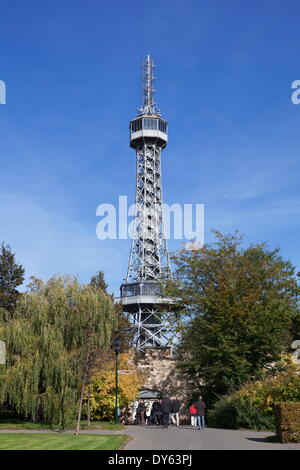 Aussichtsturm Rozhledna auf Laurence Hill (Petrin), Prag, Böhmen, Tschechische Republik, Europa Stockfoto