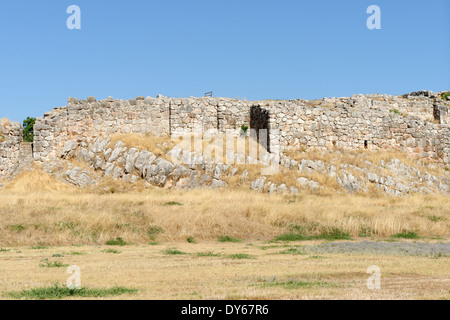 Ein Abschnitt Westseite mykenischen Zyklopenmauern Tiryns Peloponnes Griechenland möglicherweise port Mykene, Stockfoto