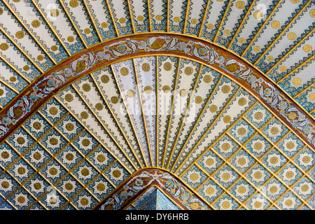 Hintergründe und Texturen: goldenen Ornament, Decke Dekor, abstraktes Muster, Design-Element Stockfoto