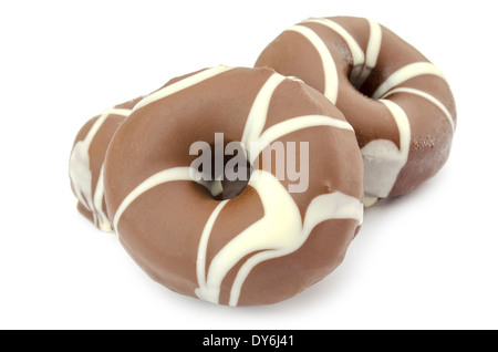 Drei Schokolade überdachten Donuts isoliert auf weißem Hintergrund Stockfoto