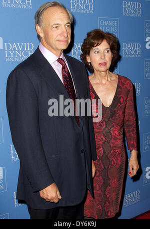 Prominente besuchen eine intime Nacht des Jazz in Frederick P. Rose Hall im Lincoln CenterFeaturing: Raymond Dalio Where: New York City USAWhen: 13. Dezember 2012 Stockfoto