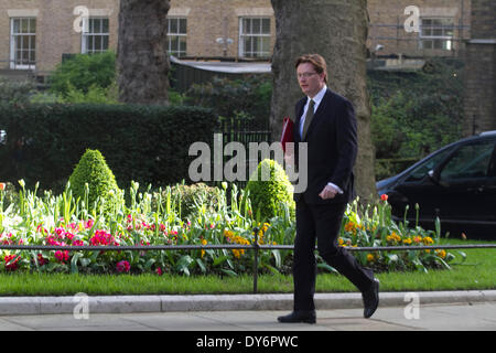 London UK. 8. April 2014. Danny Alexander MP Chief Secretary to the Treasury kommt in der Downing Street für die wöchentlichen Kabinettssitzung Credit: Amer Ghazzal/Alamy Live-Nachrichten Stockfoto