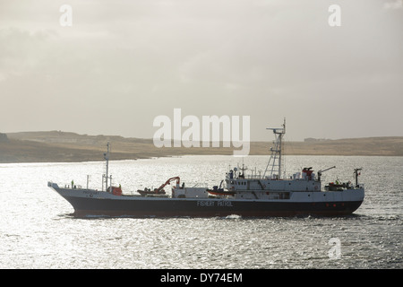 Fischerei-Patrouillenboot verlässt Port Stanley auf den Falklandinseln, die territoriale Warers für illegale Fischerei zu patrouillieren. Stockfoto