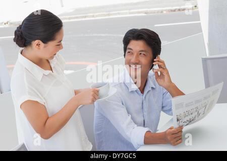 Paar am Morgen miteinander zu verbringen Stockfoto