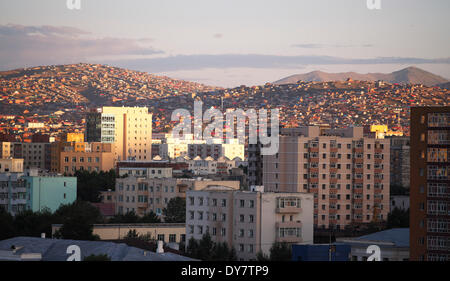 Stadtbild im Abendlicht, Ulan Bator oder Ulaanbaatar, Mongolei Stockfoto