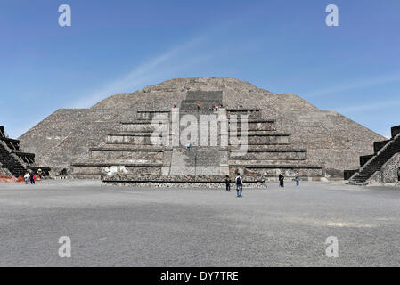 Pyramide des Mondes, Plaza De La Luna, Pyramiden von Teotihuacan, UNESCO-Weltkulturerbe, Teotihuacan, Estado de México, Mexiko Stockfoto