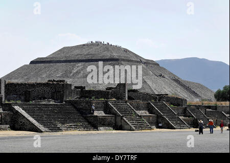 Die Sonnenpyramide, Pyramiden von Teotihuacan, UNESCO-Weltkulturerbe, Teotihuacan, Estado de México, Mexiko Stockfoto