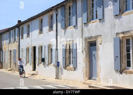 Radfahrer, Ars En Ré, Ile de Ré, Charente-Maritime, Frankreich Stockfoto