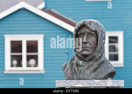 Büste von der norwegische Polarforscher Roald Amundsen, Ny-Alesund, Spitzbergen, Svalbard-Inseln, Svalbard und Jan Mayen, Norwegen Stockfoto