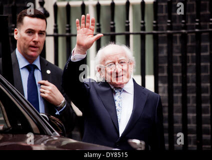 London, UK. 9. April 2014. Irische Präsident Michael Higgins Staatsbesuch in Großbritannien, ein Treffen mit britischen Premierminister David Cameron in 10 Downing Street auf Whitehall London verlassen. 9. April 2014. Bildnachweis: Sebastian Remme/Alamy Live-Nachrichten Stockfoto