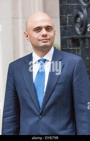 London, 9. März 2014. Nach dem Rücktritt früher in den Tag von Maria Miller Sajid Javid MP (Bromsgrove) kommt in der Downing Street, seine Position als die neue Kulturministerin aufzunehmen. Bildnachweis: Paul Davey/Alamy Live-Nachrichten Stockfoto