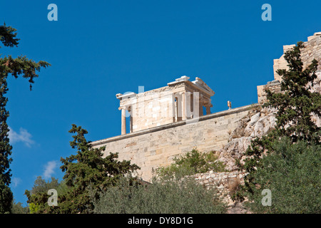 Tempel der Athena Nike, auf der Akropolis, Athen, Griechenland, von den südlichen hängen gesehen. Stockfoto