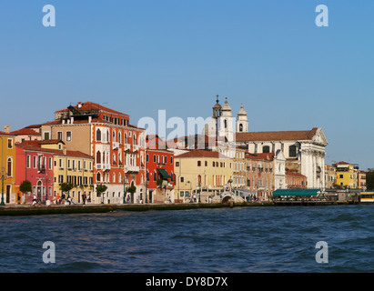 Zattere Fondamenta Zattere Al Ponte Lungo Ponte Lungo und Fondamenta Zattere Ki Gesuati, Canele della Giudecca Dorsoduro, Venedig Stockfoto