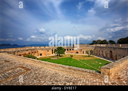 Niokastro (bedeutet "neue Burg") bewacht den Eingang der Navarino Bucht, Peloponnes, Griechenland, Messenien, Pylos ("Navarino"). Stockfoto