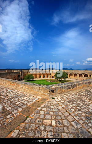 Niokastro (bedeutet "neue Burg") bewacht den Eingang der Navarino Bucht, Peloponnes, Griechenland, Messenien, Pylos ("Navarino"). Stockfoto