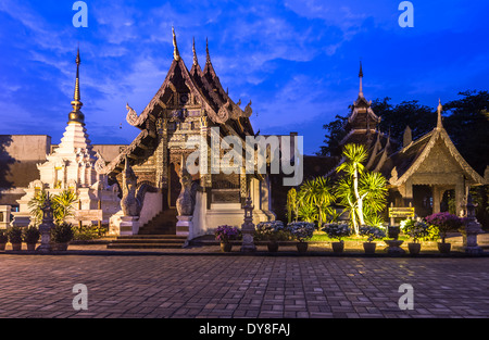 Wat Chedi Luang Tempel von Chiang Mei bei Sonnenuntergang Stockfoto