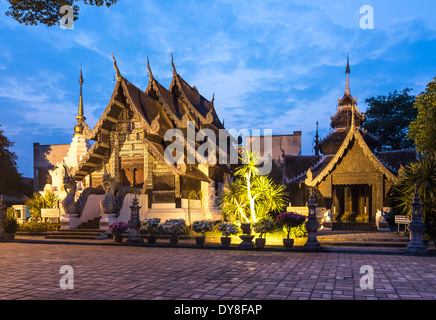 Wat Chedi Luang Tempel von Chiang Mei bei Sonnenuntergang Stockfoto