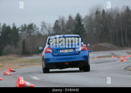 2014 Subaru WRX XTI beim Start in Schweden einen kompletten Satz von Bildern Stockfoto