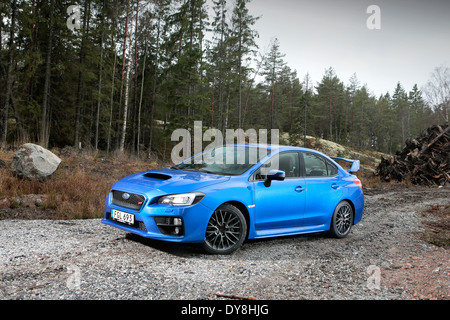 2014 Subaru WRX XTI beim Start in Schweden einen kompletten Satz von Bildern Stockfoto