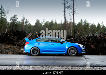 2014 Subaru WRX XTI beim Start in Schweden einen kompletten Satz von Bildern Stockfoto