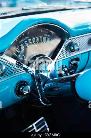 50er Jahre Chevrolet innen dashboard Stockfoto