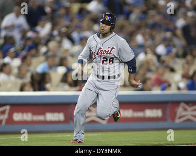 Los Angeles, Kalifornien, Vereinigte Staaten von Amerika, USA. 9. April 2014. LOS ANGELES, CA - APRIL 09: Miguel Cabrera #24 von den Detroit Tigers läuft zu Home-Plate gegen die Los Angeles Dodgers im Dodger Stadium am 9. April 2014 in Los Angeles, California.ARMANDO ARORIZO Credit: Armando Arorizo/Pi/Prensa Internacional/ZUMAPRESS.com/Alamy Live News Stockfoto