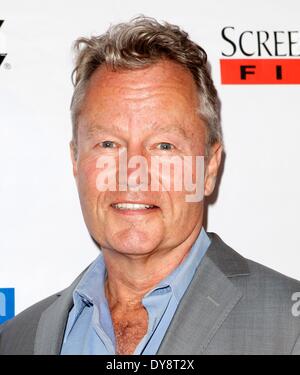 Los Angeles, CA, USA. 9. April 2014. bei der Ankunft für anonyme Autoren Premiere, The Crest Westwood, Los Angeles, CA 9. April 2014. Bildnachweis: Emiley Schweich/Everett Collection/Alamy Live-Nachrichten Stockfoto