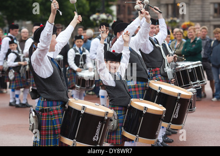 Hawkesbury Nepean Valley Pipe Band durchführen auf George Square Glasgow International Piping Festival, Glasgow, Schottland Stockfoto