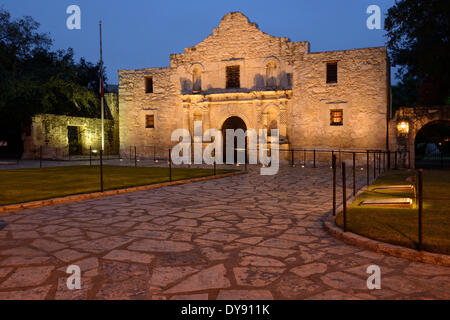 USA, USA, Amerika, Texas, San Antonio, The Alamo, Alamo, Mission, spanische, Dämmerung, Gebäude, Denkmal, Symbol Stockfoto