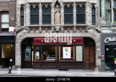 Zweig der Pret a Manger in Mary Queen of Scots House in der Fleet Street, London. Stockfoto