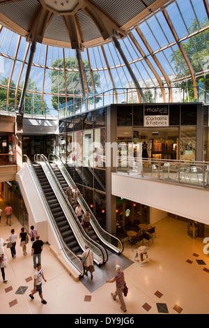 Großbritannien, England, Norfolk, Norwich, Castle Mall shopping Zentrum innere Stockfoto