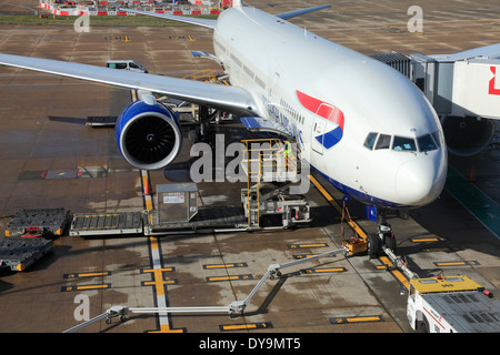 British Airways Boeing 777 Cargo be- Stockfoto