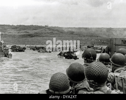 WW II historische Krieg Weltkrieg Krieg Betrieb Overlord Overlord Invasion Landungsboote Amphibienfahrzeuge Omaha Stockfoto