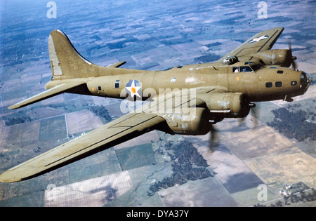 WW II, historische, Krieg, Weltkrieg, Zweiter Weltkrieg, Flugzeug, Boeing b-17, fliegende Festung, Bomber, 1944, Felder, Bomber, Stockfoto