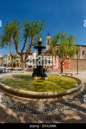 Quai Aristide Briand, Stadt, Dorf, Wald, Holz, Bäume, Sommer, Martique, Bouches-du-Rhône, Frankreich, Europa, Stockfoto