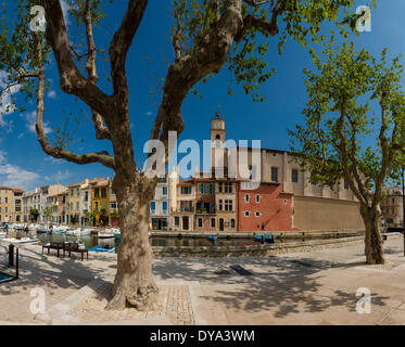 Quai Aristide Briand, Stadt, Dorf, Wald, Holz, Bäume, Sommer, Schiffe, Boot, Martique, Bouches du Rhone, Frankreich, Europa, Stockfoto