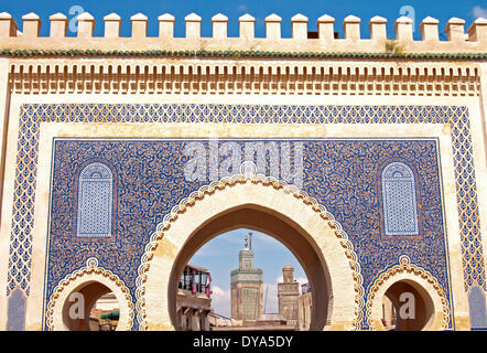 Afrika, Nordafrika, Old Town, Bab, Boujeloud, Tor, Fes, Marokko, Medina, Stadtmauer, UNESCO, Weltkulturerbe, Tor Stockfoto