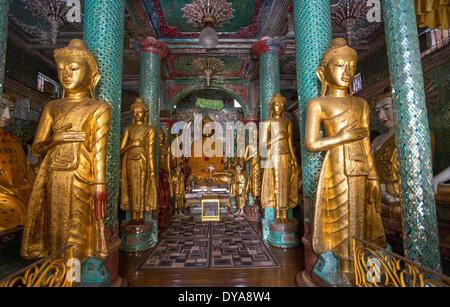 Myanmar Burma Asien Shwedagon Yangon Rangun Architektur Buddha Buddhismus sauber bunte Pagode golden beten Religion tem Stockfoto